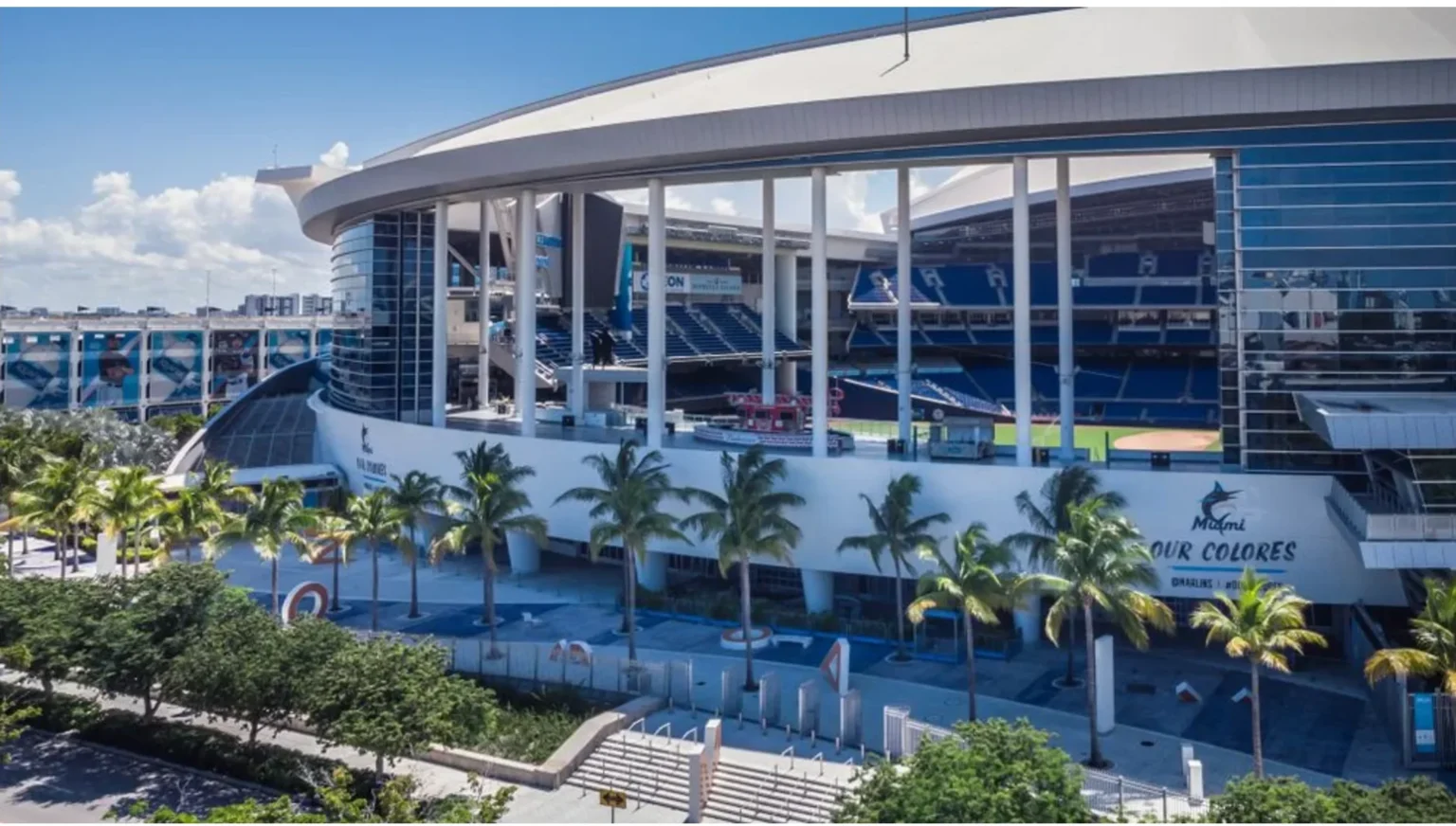Past-Events-Marlins-Stadium-e1733311886346-1536x872