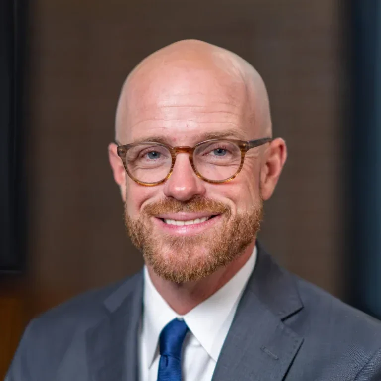 Michael-Hoffman-of-Werner_-Hoffman_-Greig-_-Garcia-1-Cropped-768x1075-1-e1760387484524