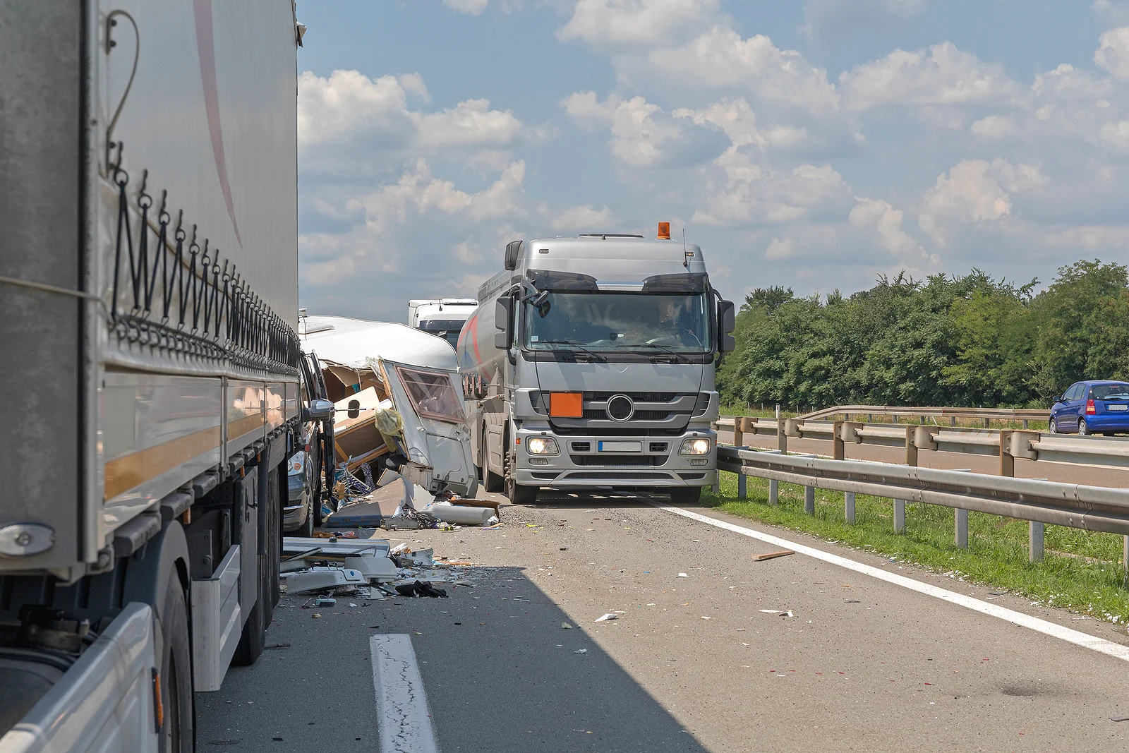 semi-truck-accident-on-highway